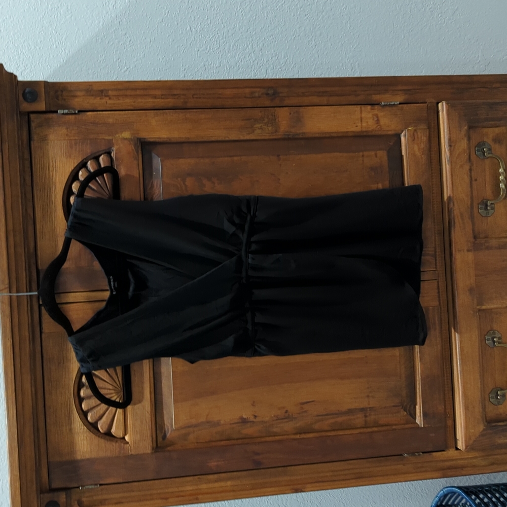 Cute cross front top